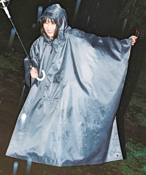 EFFECTEN(エフェクテン)の「mj11633-Utility rain poncho 3WAYレインポンチョ(efdig-23)(ポンチョ・メンズ・グレー/グレー系その他・FREE)」の15枚目の写真