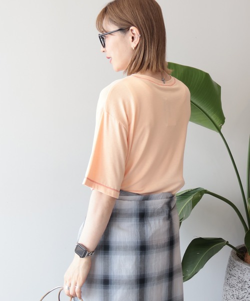 AMERICAN HOLIC(アメリカンホリック)の「【遮熱 UVカット 吸水速乾 接触冷感】配色ステッチルーズTシャツ(Tシャツ/カットソー・レディース・モカ/ミント/チャコールグレー/オレンジ/アイボリー・M/L)」の12枚目の写真
