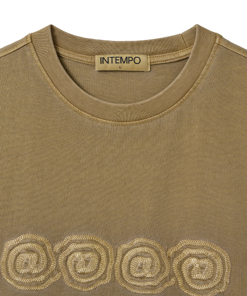 INTEMPOMOOD(インテンポムード)の「スクロールメイズTシャツ : 3カラー(Tシャツ/カットソー・メンズ・グレー/ネイビー/タン・MEDIUM/LARGE)」の15枚目の写真