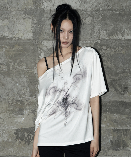 as you are(アズユーアー)の「キッチローズスナップTシャツホワイト(Tシャツ/カットソー・レディース・その他・OS)」の2枚目の写真