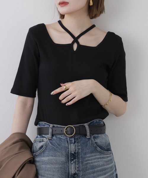 atONE(アットワン)の「クロスネックハーフスリーブカットソー 半袖(Tシャツ/カットソー・レディース・オフホワイト/サックスブルー/ブラック/ベビーピンク/ベージュ/杢グレー・LL/M/L)」の3枚目の写真