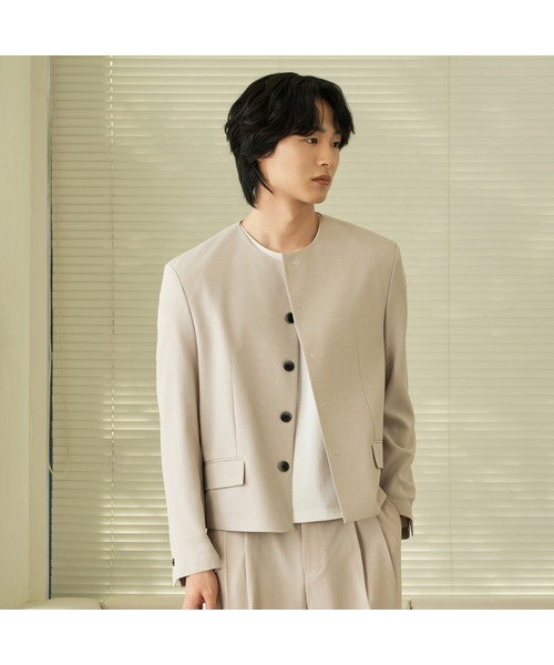 HYOJI（ヒョージ）の「SS ウォッシャブルノーカラークロップブレザー (S01-5カラー)（テーラードジャケット・メンズ・ブラック/ベージュ/ネイビー/グレイッシュベージュ/チャコール・M/L/XL）」の4枚目の写真