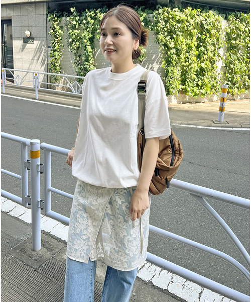 JOURNAL STANDARD(ジャーナルスタンダード)の「《WEB限定追加3》シャーリングTシャツ(Tシャツ/カットソー・レディース・ブラック系その他/ホワイト・FREE)」の13枚目の写真