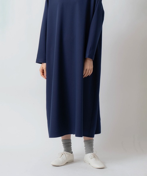 Kelen（ケレン）の「「KELEN / ケレン」バックプリーツデザインワンピース（ワンピース・レディース・ネイビー/ブラック/チャコールグレー/グレイッシュベージュ・S/M）」の15枚目の写真