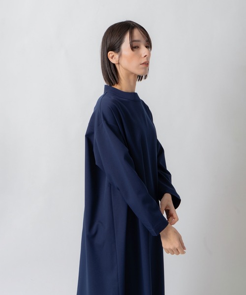 Kelen（ケレン）の「「KELEN / ケレン」バックプリーツデザインワンピース（ワンピース・レディース・ネイビー/ブラック/チャコールグレー/グレイッシュベージュ・S/M）」の17枚目の写真
