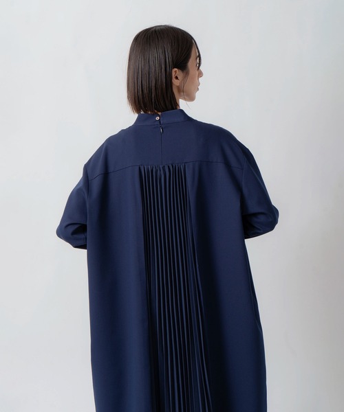 Kelen（ケレン）の「「KELEN / ケレン」バックプリーツデザインワンピース（ワンピース・レディース・ネイビー/ブラック/チャコールグレー/グレイッシュベージュ・S/M）」の20枚目の写真