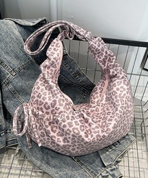 ハーフムーンショルダーバッグ