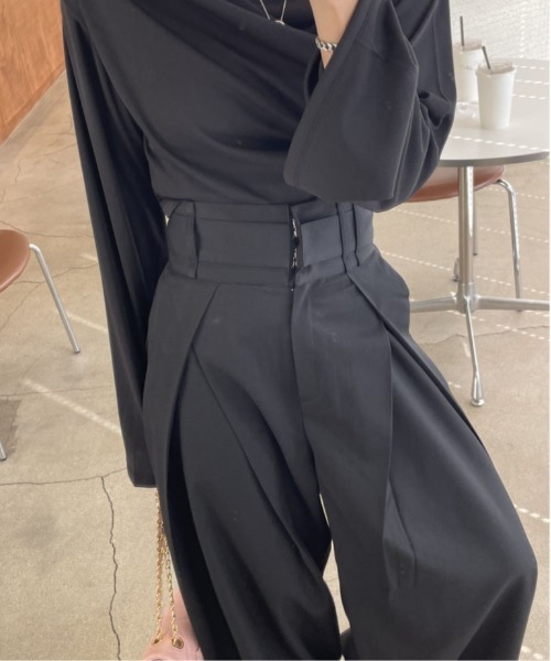 &soiree(アンドソワレ)の「ラップデザインワイドスラックス(スラックス・レディース・ブラック/グレー・X-LARGE/LARGE/MEDIUM/SMALL)」の4枚目の写真