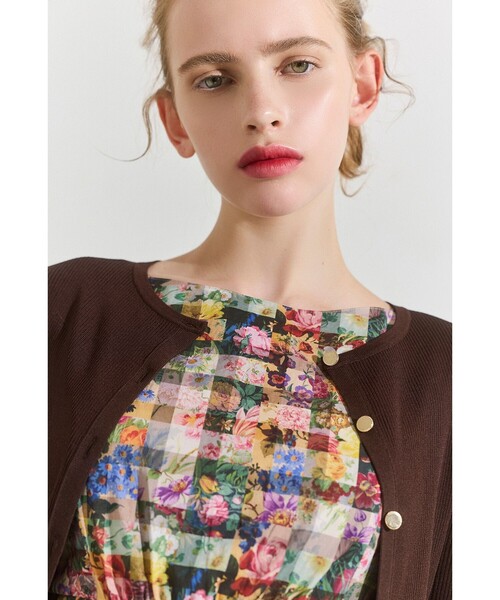TOCCA(トッカ)の「AUTUMN TIME カーディガン(カーディガン/ボレロ・レディース・ブラウン系/ワイン系/ネイビー系・MEDIUM/SMALL)」の14枚目の写真