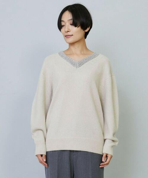 MOGA（モガ）の「ラクーンラメVネックニット（ニット/セーター・レディース・ベージュ・2）」の21枚目の写真