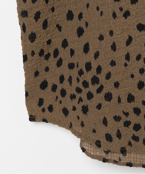 HELIOPOLE（エリオポール）の「DOT PRINT FRILL COLLAR  BLOUSE / ドット プリント フリル カラー ブラウス（シャツ/ブラウス・レディース・オリーブ/ブラック・38）」の8枚目の写真