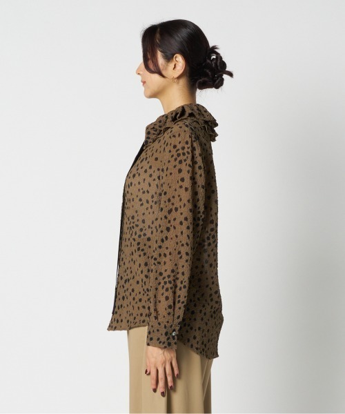 HELIOPOLE（エリオポール）の「DOT PRINT FRILL COLLAR  BLOUSE / ドット プリント フリル カラー ブラウス（シャツ/ブラウス・レディース・オリーブ/ブラック・38）」の11枚目の写真