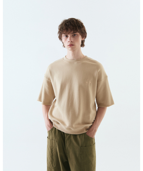 THEENDQUESTION(ジエンドクエスチョン)の「Half crewneck sweatshirt / BEIGE(Tシャツ/カットソー・レディース・その他・FREE)」の5枚目の写真