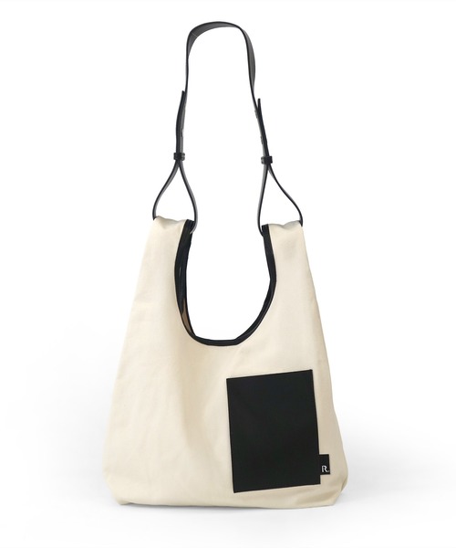 RT;ESKA(アールティーエスカ)の「RT;ESKA(アールティーエスカ) / Edit Tote(トートバッグ・レディース・アイボリー/ブラック・FREE)」の5枚目の写真