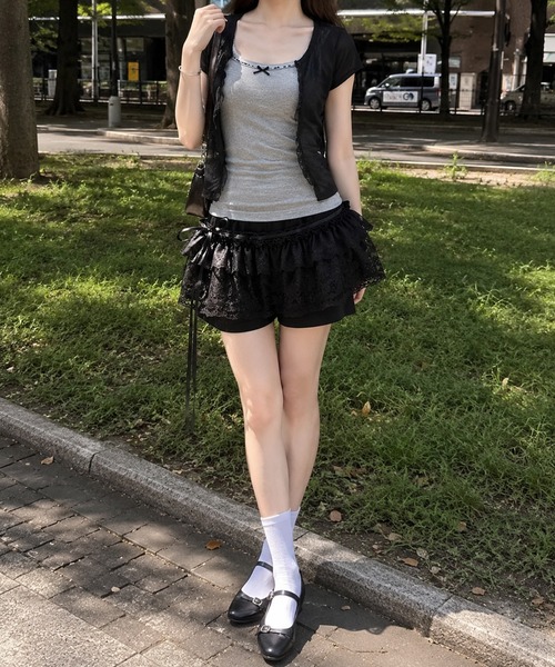 KONVINI（コンビニ）の「【KONVINI select】バレエコア レースレイヤード ラップスカート / ペプラムレース 付け裾 重ね着 オールシーズン（スカート・レディース・ホワイト/ブラック・FREE）」の7枚目の写真