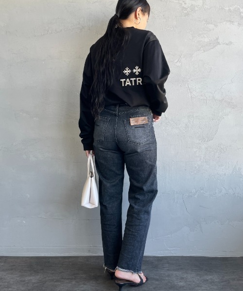 TATRAS（タトラス）の「【WEB先行予約】[TATRAS/タトラス] BELECI バックロゴデザイン ロングスリーブTシャツ（Tシャツ/カットソー・レディース・ホワイト/ブラック・1/2/3）」の16枚目の写真