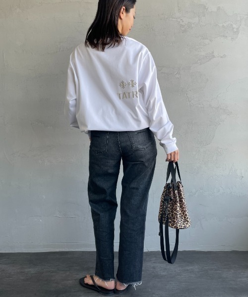TATRAS（タトラス）の「【WEB先行予約】[TATRAS/タトラス] BELECI バックロゴデザイン ロングスリーブTシャツ（Tシャツ/カットソー・レディース・ホワイト/ブラック・1/2/3）」の12枚目の写真