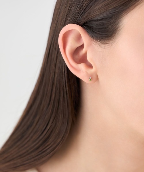 4℃(ヨンドシー)の「【8月誕生石】K10ピンクゴールド ペリドット ピアス(ピアス(両耳用)・レディース・ピンクゴールド・FREE)」の3枚目の写真