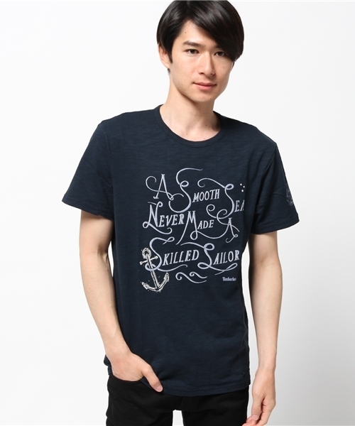 Timberland（ティンバーランド）の「半袖　へリングリバー　ワーフ　マルチグラフィック　ティーシャツ（Tシャツ/カットソー・メンズ・グレー/イエロー/ネイビー・SMALL/LARGE/MEDIUM/X-LARGE/XX-LARGE）」の3枚目の写真