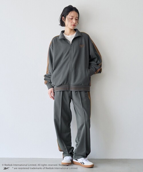 coen(コーエン)の「Reebok(リーボック)別注ジャージトラックジャケット(ジャージ・メンズ・ダークブラウン/ダークグレー・S/L/M/XL)」の14枚目の写真