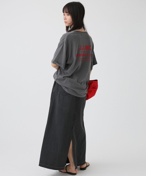 jj mercer(ジェイジェイマーサー)の「【J.J. Mercer】ロールアップロゴT(Tシャツ/カットソー・レディース・チャコール/ライトグレー・フリー)」の16枚目の写真