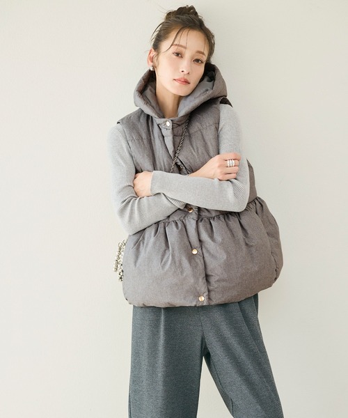 coca(coca)(コカ)の「金ボタンペプラム中綿ベスト(ベスト・レディース・チャコール/グレー・L/S/M)」の17枚目の写真