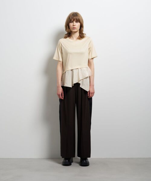 LANVIN en Bleu(ランバンオンブルー)の「アシンメヘムコンビカットソー(Tシャツ/カットソー・レディース・ブラック/ベージュ/オフホワイト・38)」の4枚目の写真
