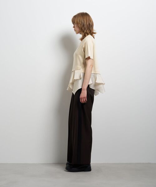 LANVIN en Bleu(ランバンオンブルー)の「アシンメヘムコンビカットソー(Tシャツ/カットソー・レディース・ブラック/ベージュ/オフホワイト・38)」の5枚目の写真