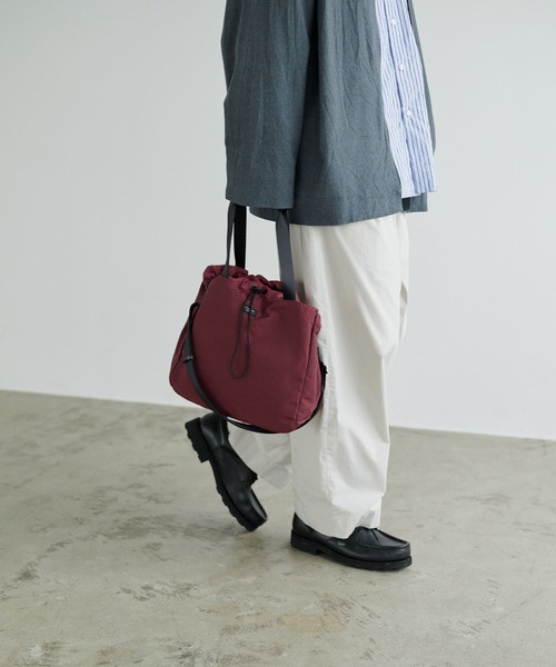 STANDARD SUPPLY(スタンダードサプライ)の「スタンダードサプライ / SIMPLICITY シンプリシティ / 26FW限定カラー2WAY DRAW STRING TOTE 2ウェイドローストリングトート(トートバッグ・レディース・ボルドー・FREE)」の5枚目の写真