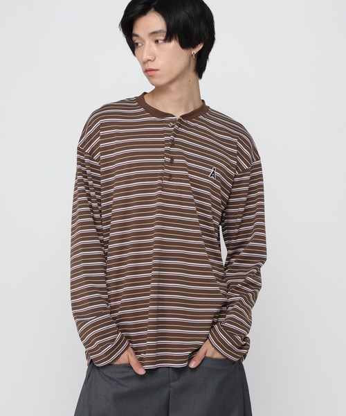 ALAND(エーランド)の「【UNISEX】ALAND/ボーダーヘンリーロングスリーブ(Tシャツ/カットソー・レディース・ブラウン/グレー・SMALL/LARGE)」の2枚目の写真