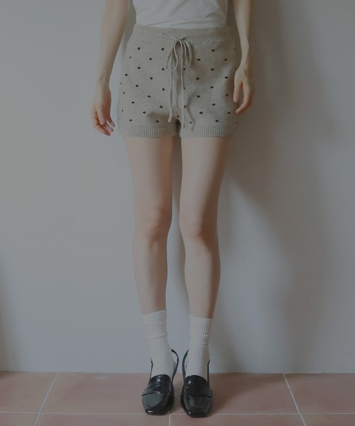 Mili affinity（ミリアフィニティー）の「ドットジャガードショートパンツ（その他パンツ・レディース・ネイビー/ベージュ/グレー/ブラック・FREE）」の8枚目の写真