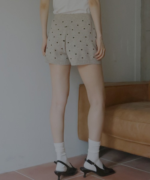 Mili affinity（ミリアフィニティー）の「ドットジャガードショートパンツ（その他パンツ・レディース・ネイビー/ベージュ/グレー/ブラック・FREE）」の9枚目の写真
