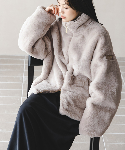 TATRAS（タトラス）の「《WEB・一部店舗限定追加2》TATRAS/タトラス BARBRA(バルブラ)（ブルゾン・レディース・チョコ/ライトグレー・X-SMALL/SMALL）」の3枚目の写真