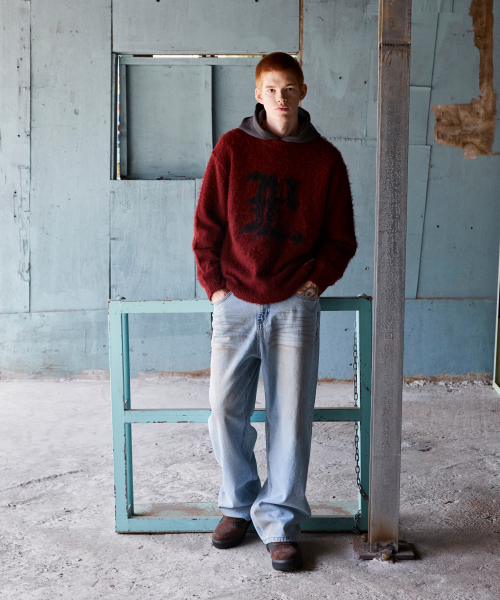 LMCの「GOTHIC LOGO BRUSH ROUND KNIT burgundy(ニット/セーター・レディース・その他・SMALL/MEDIUM/LARGE)」の2枚目の写真