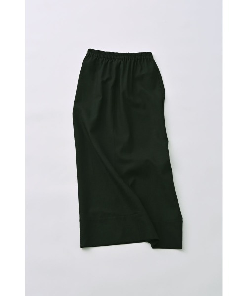 marjour（マージュール）の「EFFORTLESS AIRY I-LINE SKIRT（スカート・レディース・ブラウン/ブラック・M/L）」の2枚目の写真