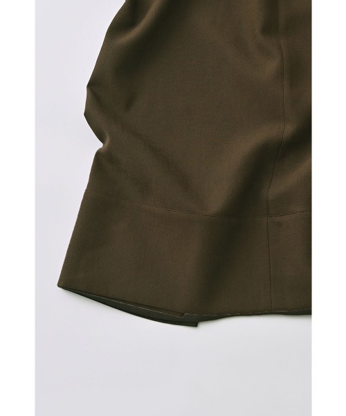 marjour（マージュール）の「EFFORTLESS AIRY I-LINE SKIRT（スカート・レディース・ブラウン/ブラック・M/L）」の13枚目の写真