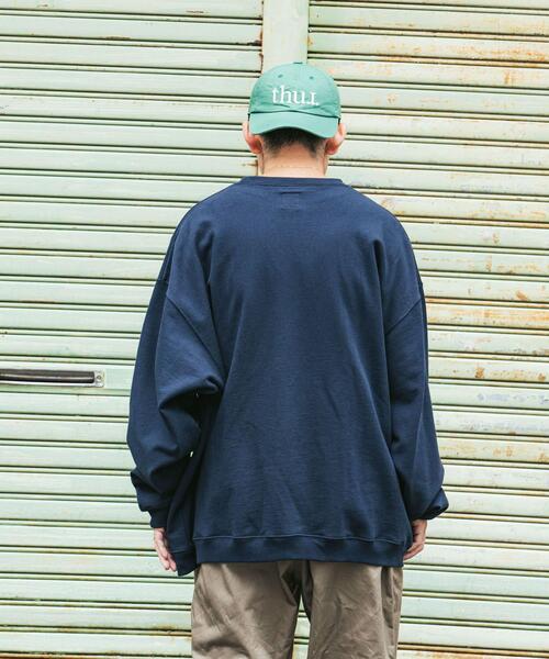 Wide Dad（ワイドダッド）の「Wide Dad　GRAPHIC SWEAT WITH HATCH（スウェット・メンズ・ネイビー/レッド・1/2）」の5枚目の写真