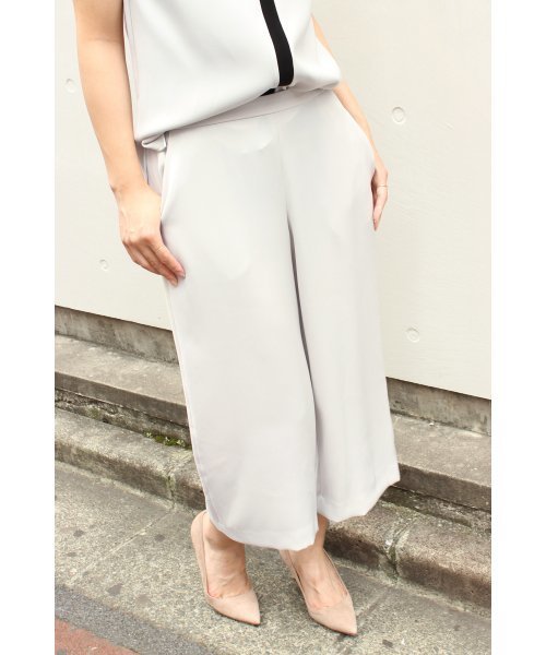 FIGARO Paris（フィガロパリ）の「《追加》Wクロスゴム8分丈ワイドパンツ◆（その他パンツ・レディース・ネイビー/ベージュ・36/38）」の2枚目の写真