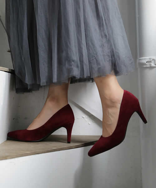 SESTO（セスト）の「7cmヒール美脚ポインテッドトゥパンプス（パンプス・レディース・ブラック/ベージュ系その他/ボルドー/レオパード/ブラック系その他/チャコールグレー/パイソン/ブルー系その他/ブルー/グレイッシュベージュ/ピンク系その他/ライトグレー/ベージュ系その他2/ブラック系その他2/グレー系その他/マルチ/イエロー/ブラック系その他3・24.0cm/22.5cm/23.5cm/23.0cm/22.0cm/25.0cm/24.5cm）」の16枚目の写真