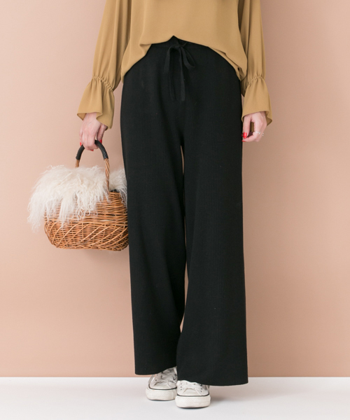 URBAN RESEARCH(アーバンリサーチ)の「UR リブニットパンツ(その他パンツ・レディース・ブラック/グレー/モカ・FREE)」の2枚目の写真