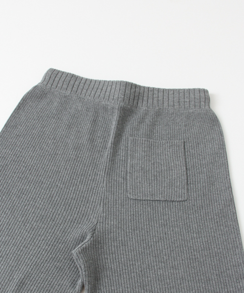 URBAN RESEARCH(アーバンリサーチ)の「UR リブニットパンツ(その他パンツ・レディース・ブラック/グレー/モカ・FREE)」の7枚目の写真