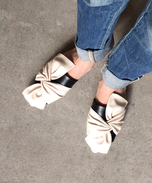 RiiiKa（リーカ）の「【RiiiKa/リーカ】オープントゥバブーサンダル（サンダル・レディース・ブラック/ホワイト/キャメル・LL/L/S/M）」の19枚目の写真