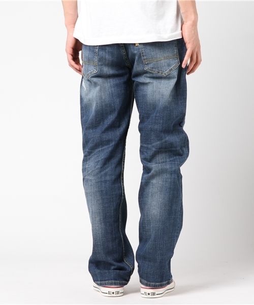 Request（リクエスト）の「【REQUEST】　ルーズフィットデニム　リペア（デニムパンツ・メンズ・インディゴブルー/ライトインディゴブルー・2/3）」の3枚目の写真