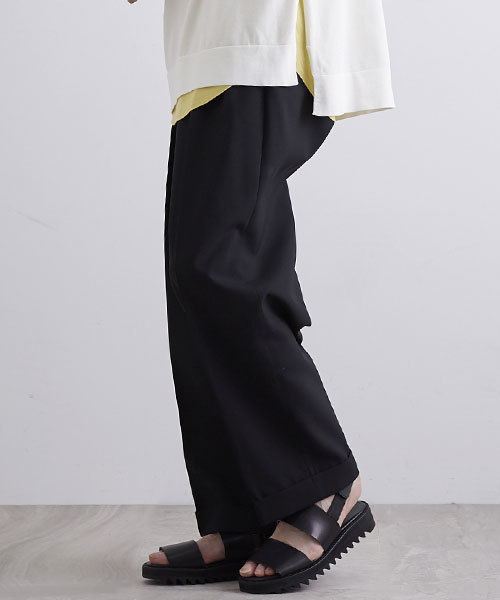 UNITED TOKYO（ユナイテッドトウキョウ）の「ハイカウントワイド2タックスラックス（その他パンツ・メンズ・ブラウン/ブラック/イエロー・1/3/2）」の2枚目の写真