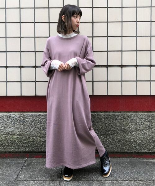 tiptop(ティップトップ)の「裏毛スリットロングワンピース(ワンピース・レディース・ブラック/ダークグリーン/エンジ/グレー/ベージュ/カーキ/ダークグレー・FREE)」の4枚目の写真
