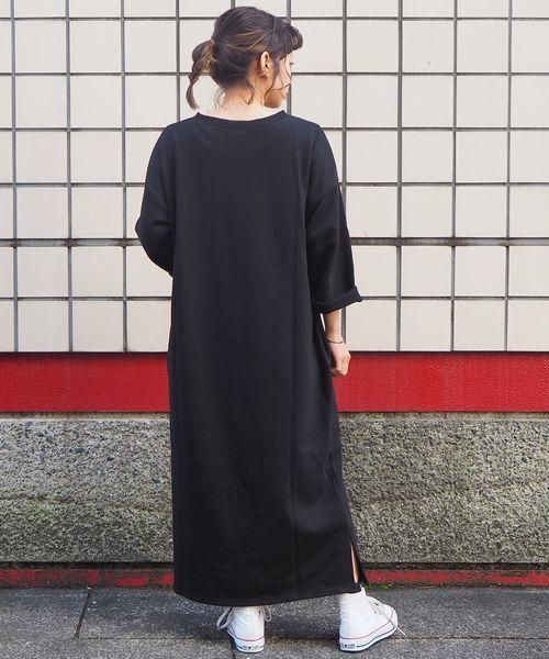 tiptop(ティップトップ)の「裏毛スリットロングワンピース(ワンピース・レディース・ブラック/ダークグリーン/エンジ/グレー/ベージュ/カーキ/ダークグレー・FREE)」の16枚目の写真