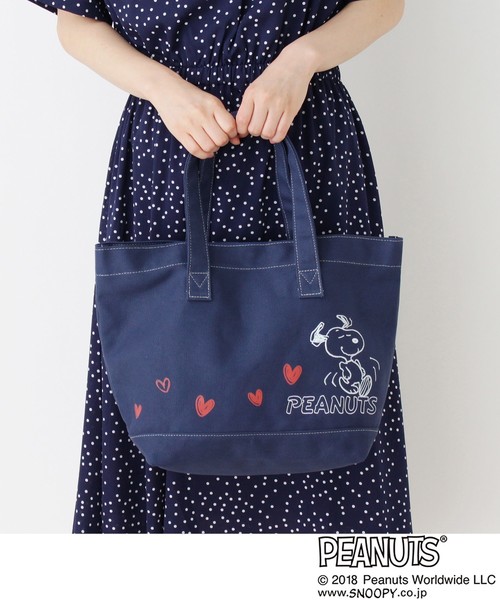 セール Peanutsコラボ スヌーピーキャンバストートバッグ トートバッグ Passage Mignon Flaneur パサージュミニョンフラヌール のファッション通販 Zozotown