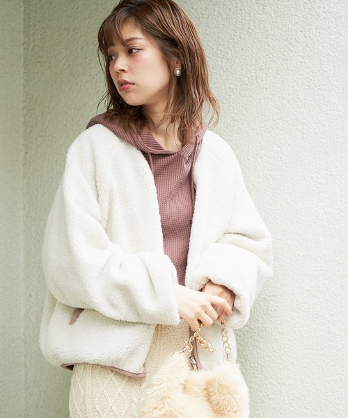 natural couture（ナチュラルクチュール）の「リバーシブルボアドルマンブルゾン（ブルゾン・レディース・ブラック/カーキ/ピンク/グレイッシュベージュ・FREE）」の11枚目の写真