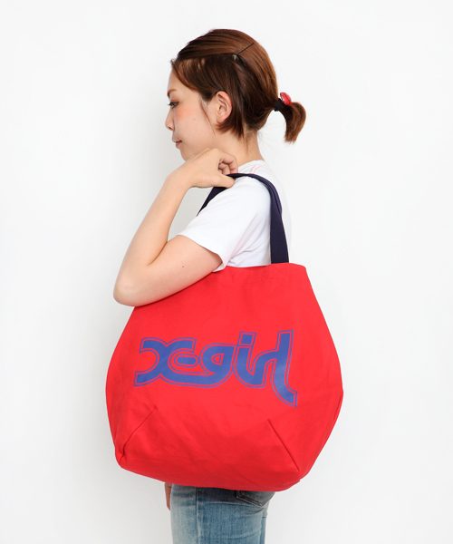 X-girl（エックスガール）の「OUTLINE LOGO BAG（トートバッグ・レディース・ホワイト/ブラック/レッド/ネイビー・ONE SIZE）」の10枚目の写真