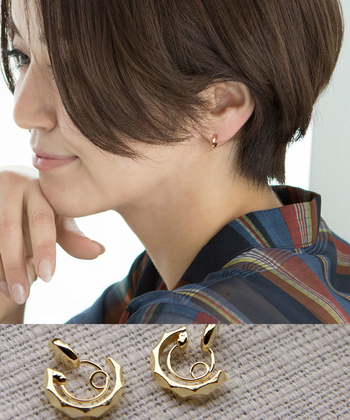 colleca la(コレカラ)の「miniループフィット・カットフープイヤリング(イヤリング・レディース・シルバー/ゴールド/ピンクゴールド・フリ-)」の13枚目の写真